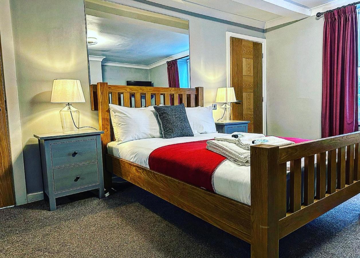 The Hinds Head Hotel Chorley Kültér fotó